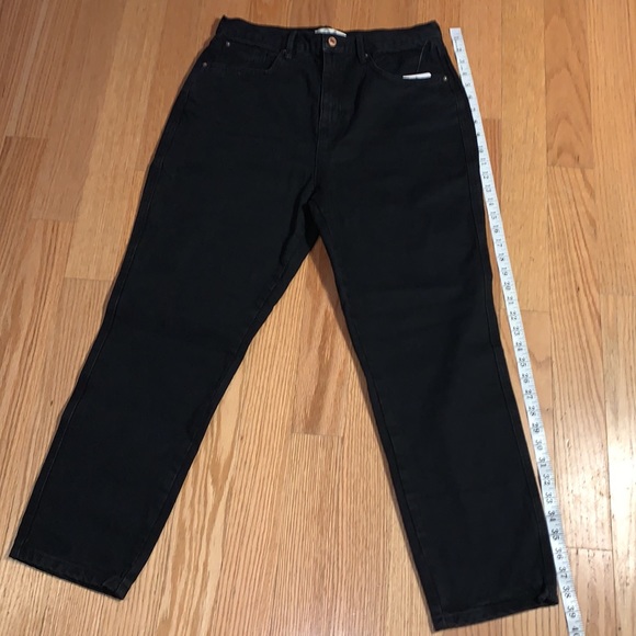 Free People We The Free Stove Pipe Jean in Black Out 31 - Picture 8 of 9